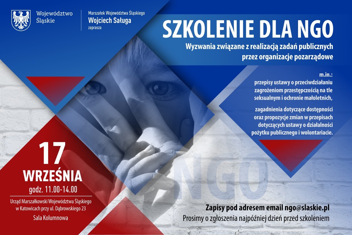 Plakat informacyjny o szkoleniu. W środku zdjęcie oczu małego dziecka, zasłoniętych częściowo dłonią dorosłego trzymaną rączką dziecka.